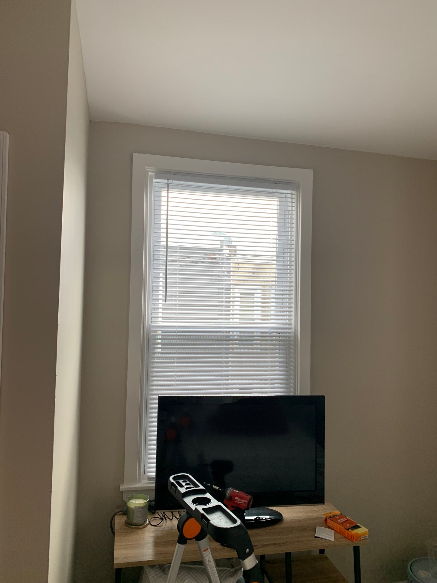 Curtains/Blinds