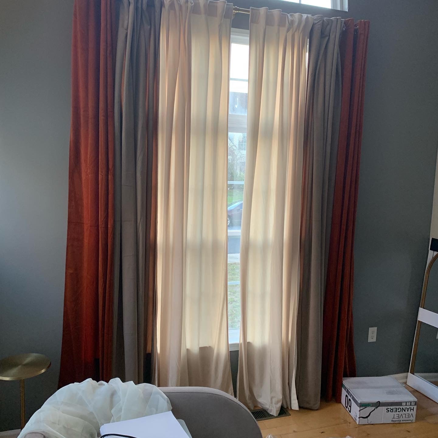 Curtains/Blinds