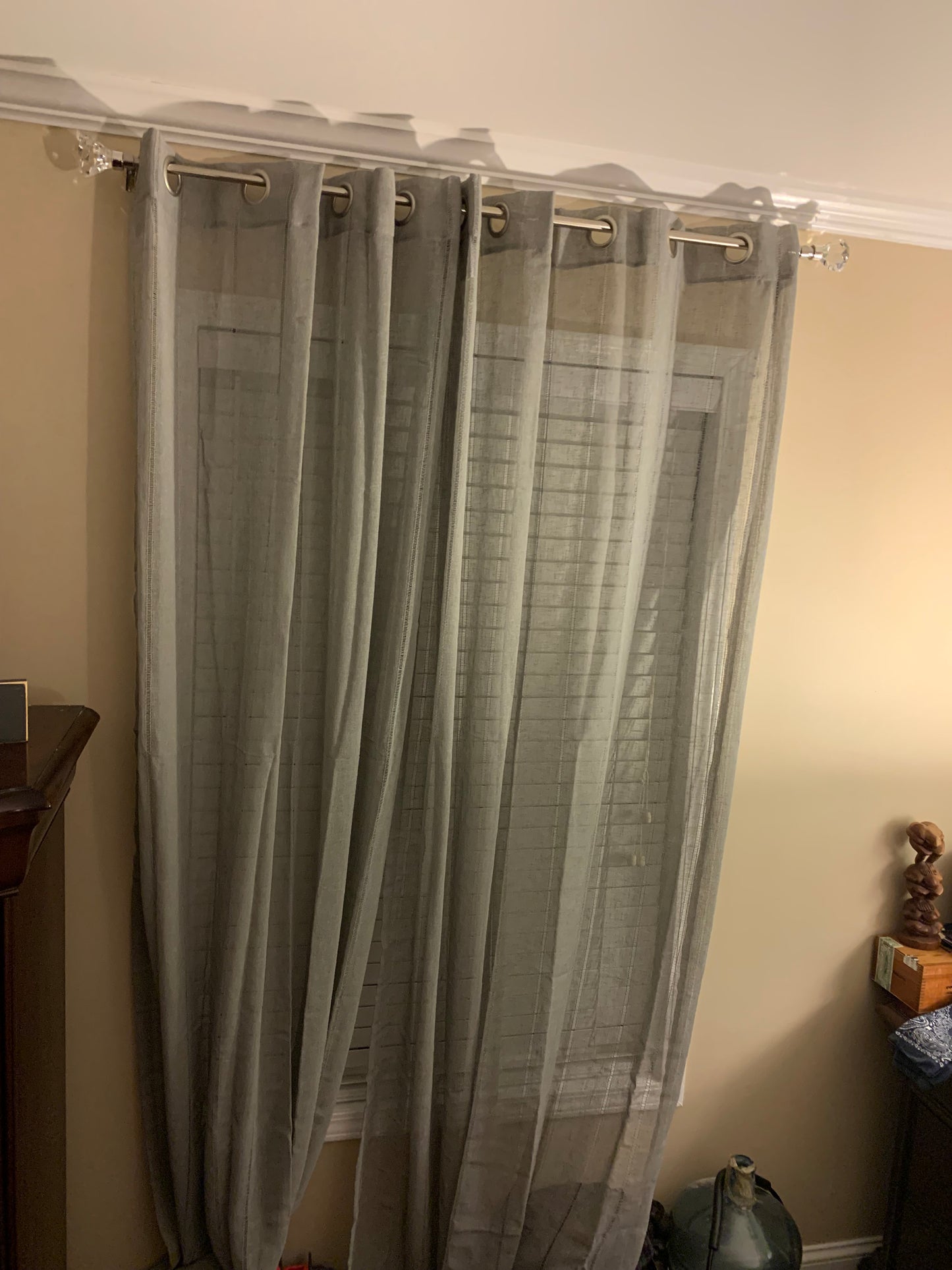 Curtains/Blinds