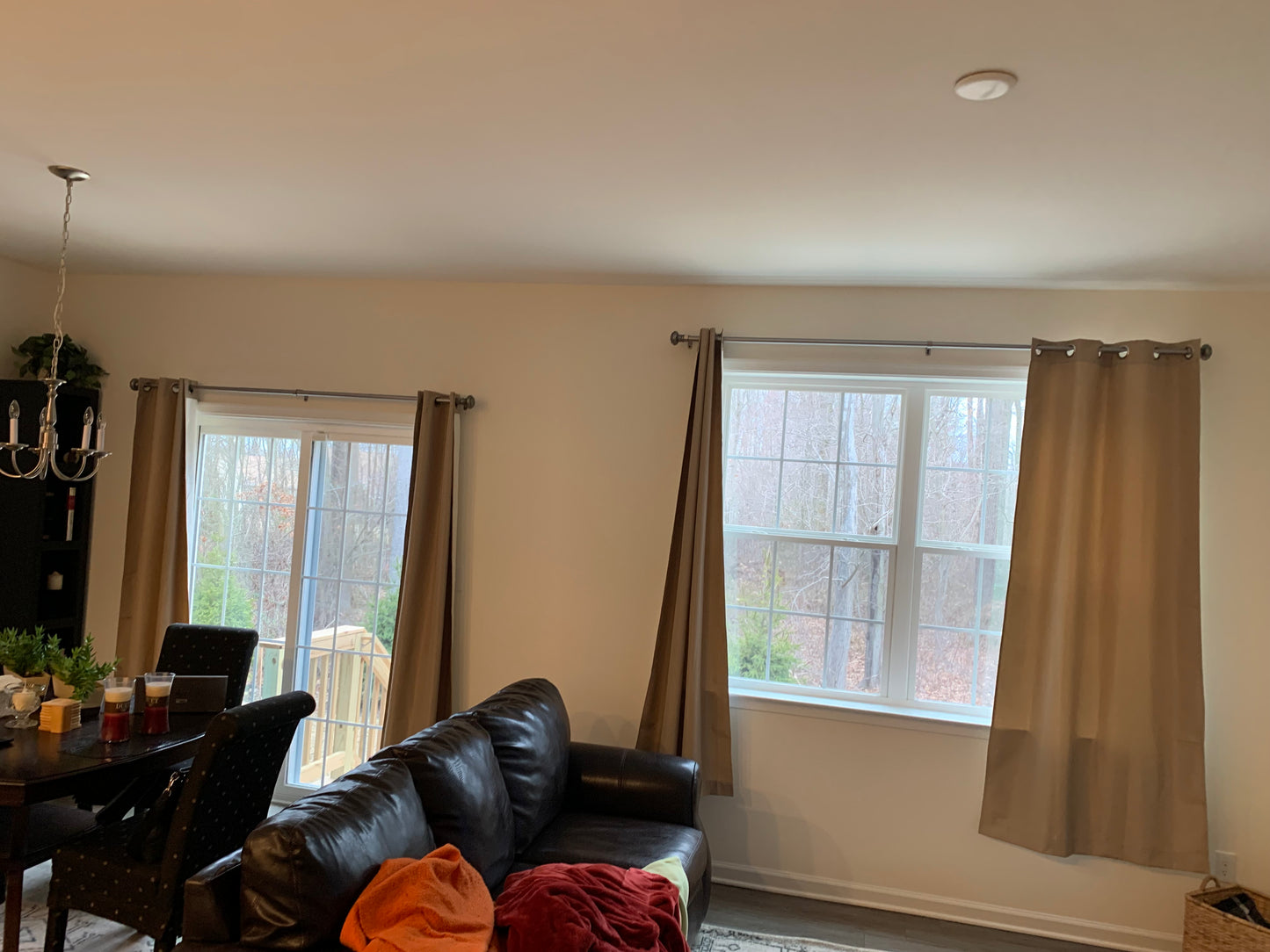 Curtains/Blinds