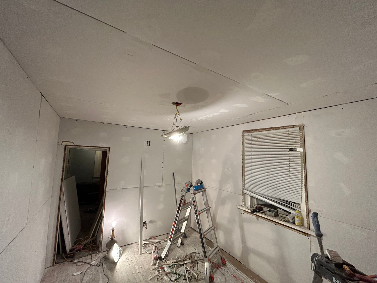 Drywall Repair & Installation