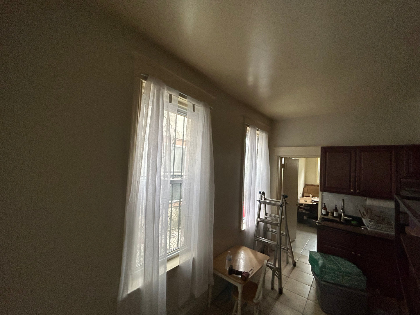 Curtains/Blinds