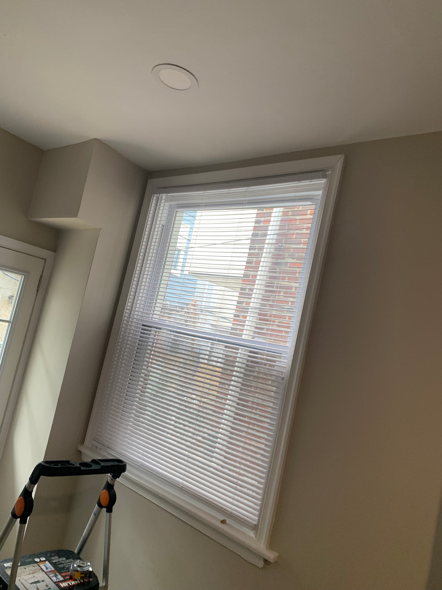Curtains/Blinds