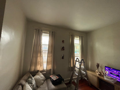 Curtains/Blinds