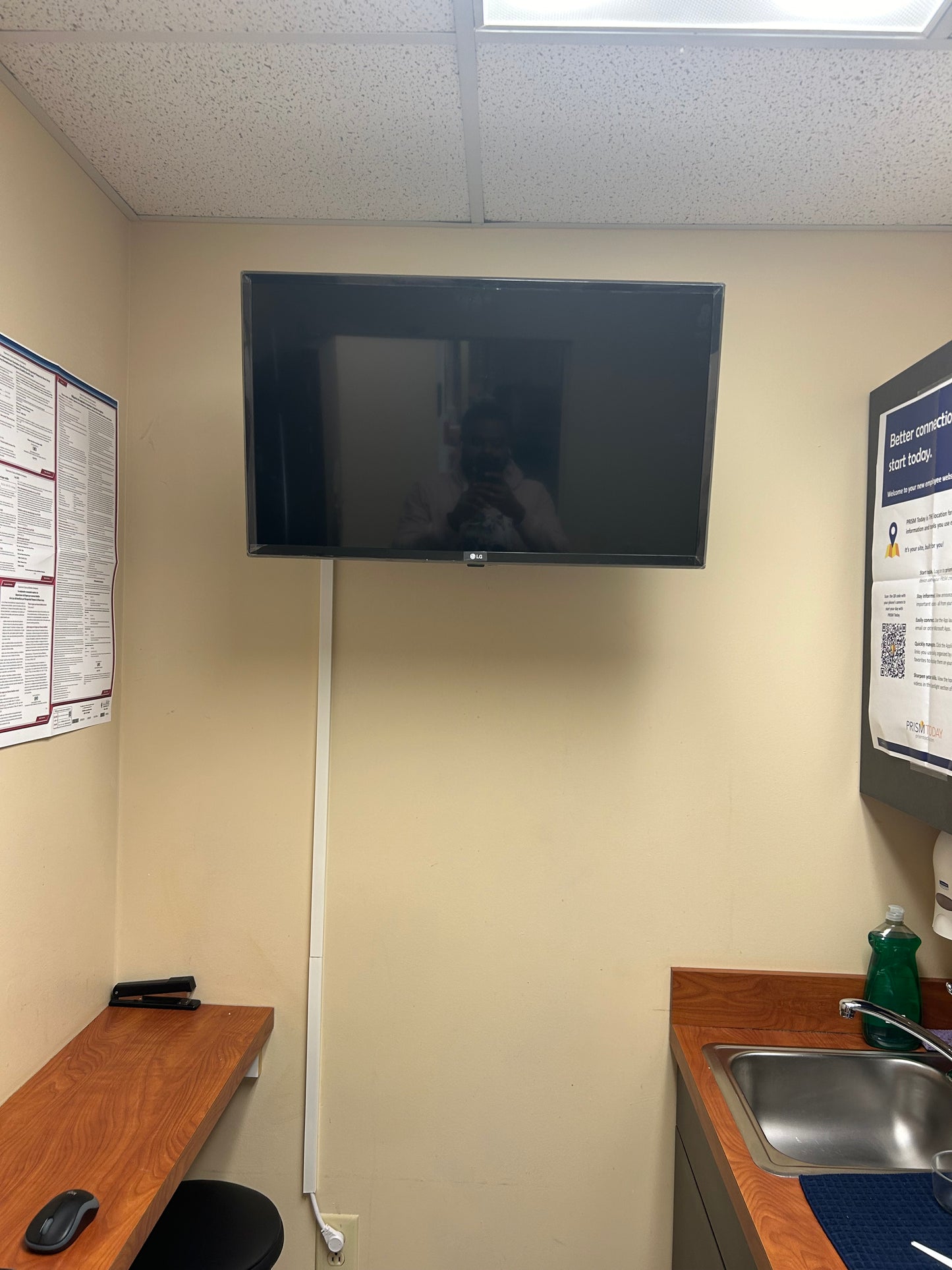 TV MOUNTING