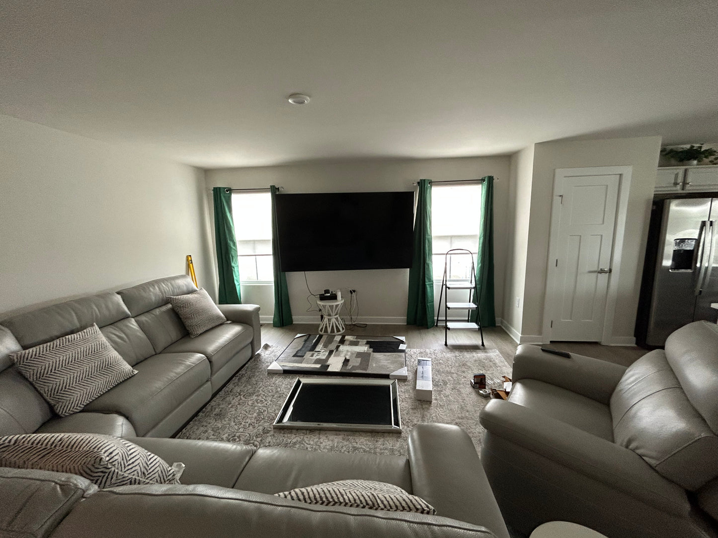 Curtains/Blinds