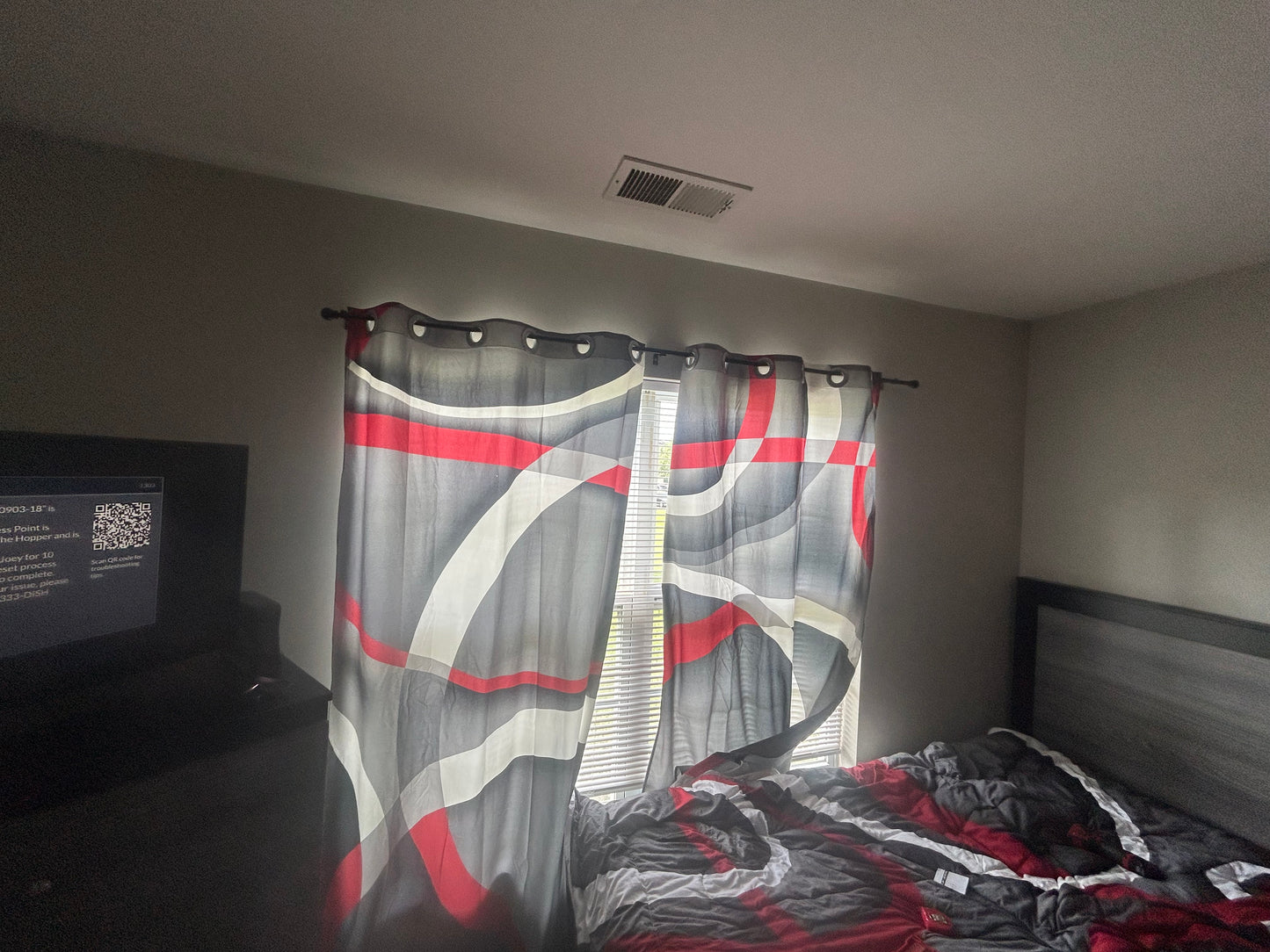 Curtains/Blinds