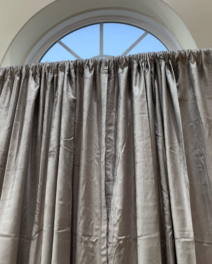 Curtains/Blinds