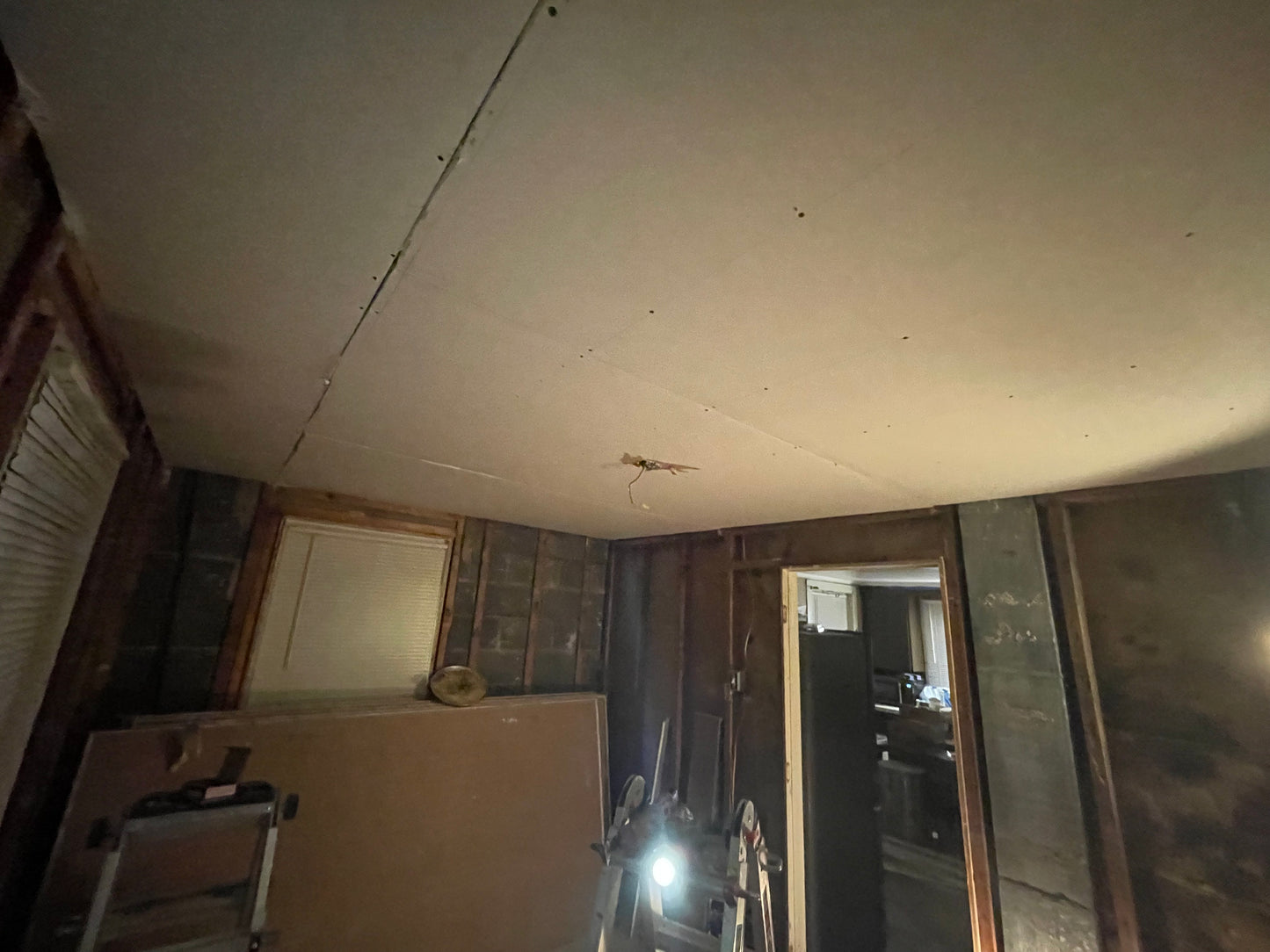 Drywall Repair & Installation