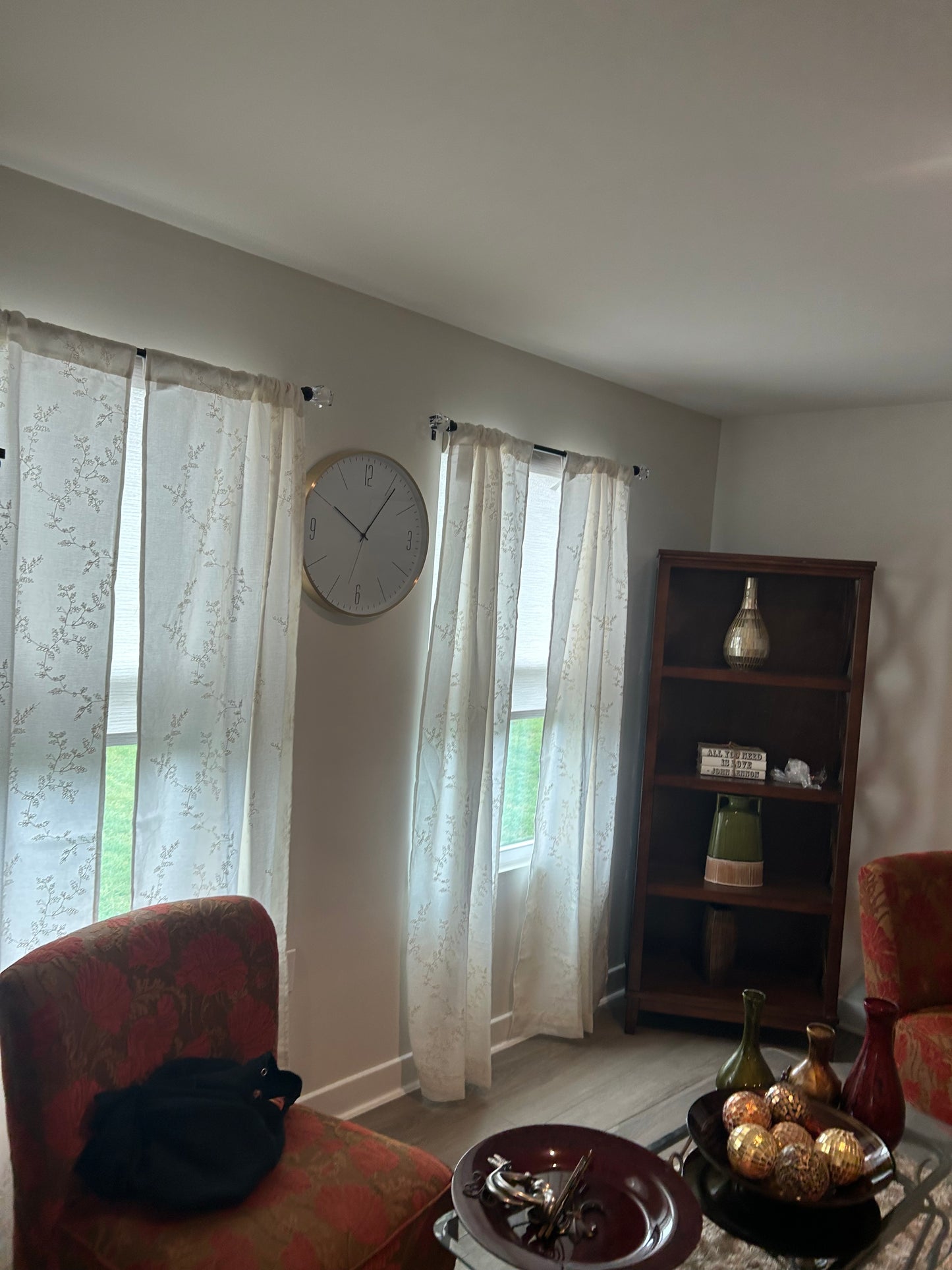 Curtains/Blinds