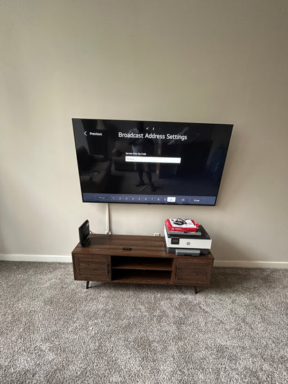 TV MOUNTING