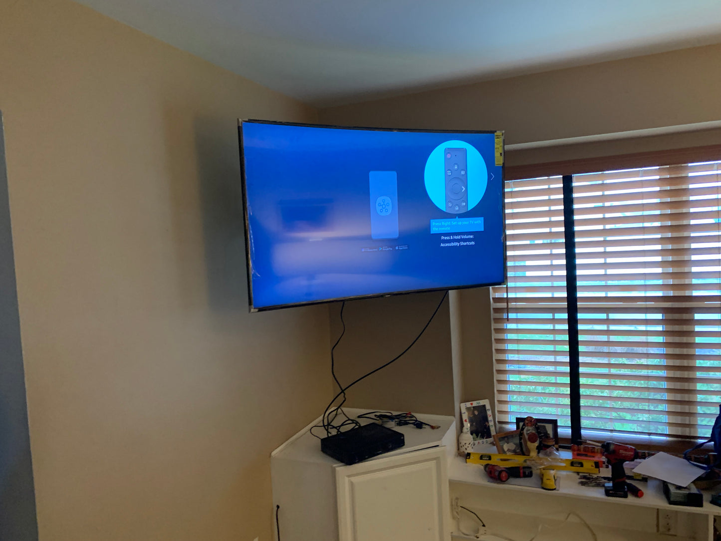 TV MOUNTING